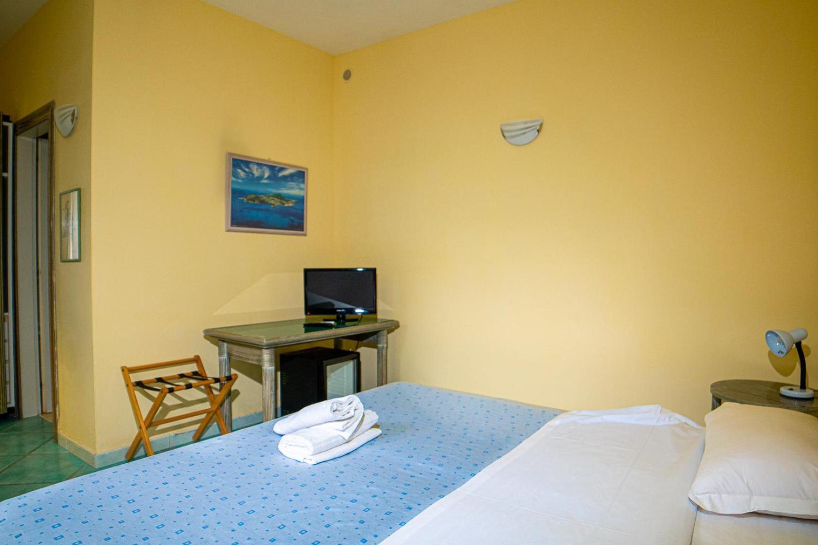 Hotel Oasi Castiglione Casamicciola Terme Cameră foto