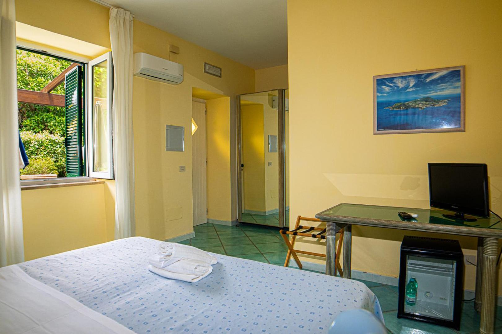 Hotel Oasi Castiglione Casamicciola Terme Cameră foto